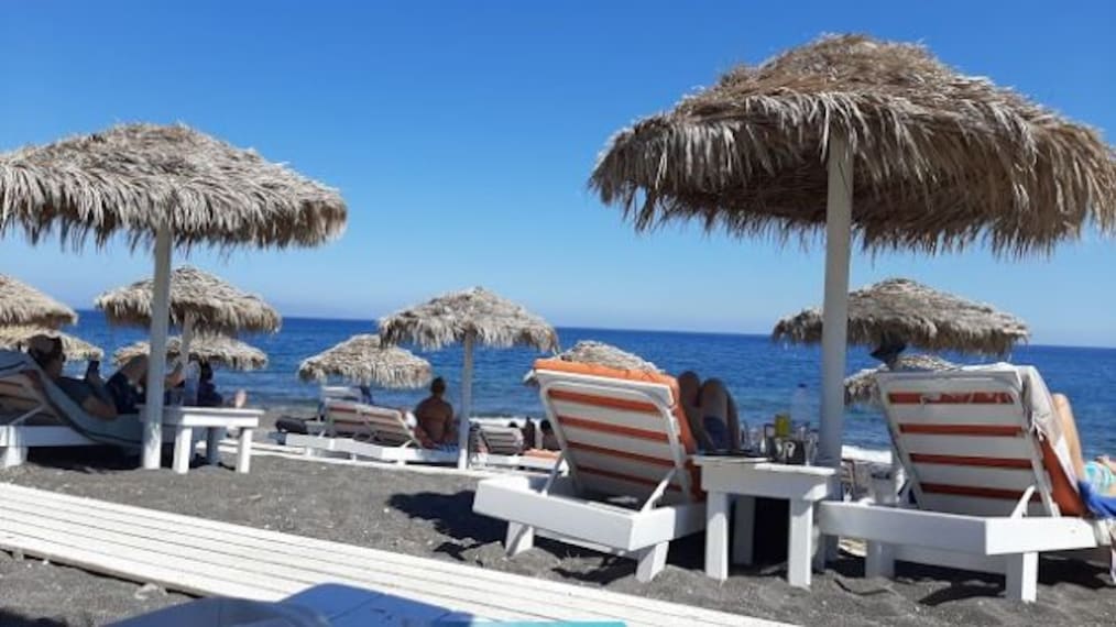 Perissa Black Sand Beach-5